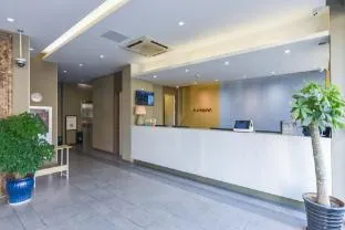 Home Inn Neo Shanghai Expo Park Zone Yanggao South Road Metro Station