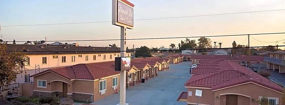 Diamond Bell Inn & Suites
