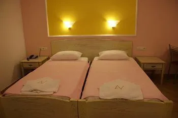 Annita's Village Hotel