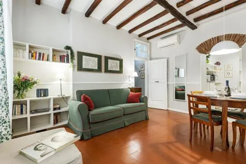 Rome as you feel - Piazza dei Satiri apartments