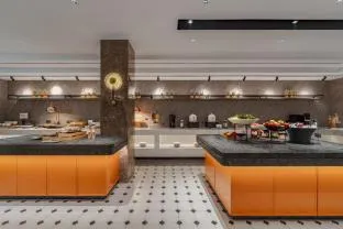 Home Inn Plus Shanghai Hongqiao Airport National Exhibition And Convention Center