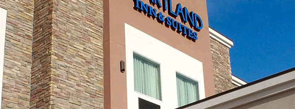 Heartland Inn and Suites