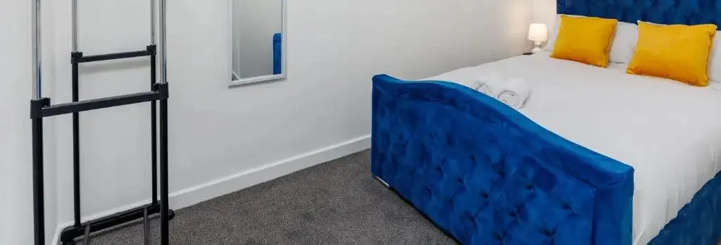 FLATZY - Stylish Abode on Doorstep of Sefton Park *10 minutes to Centre*