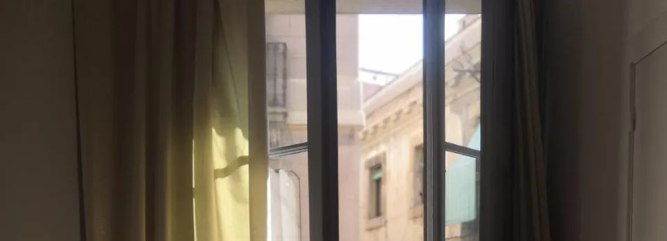 Hostal Dragonfly BCN (Adults only)