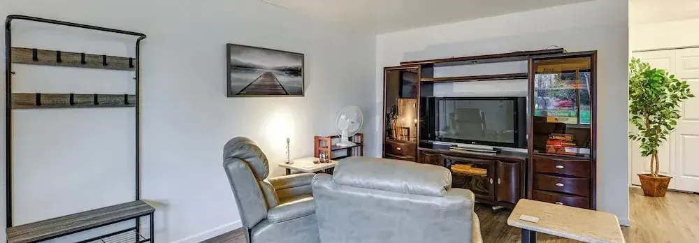 Comfort & Convenience! Apt in Central Soldotna