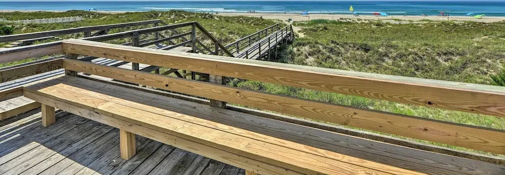 Emerald Isle Vacation Rental w/ Resort Pool!