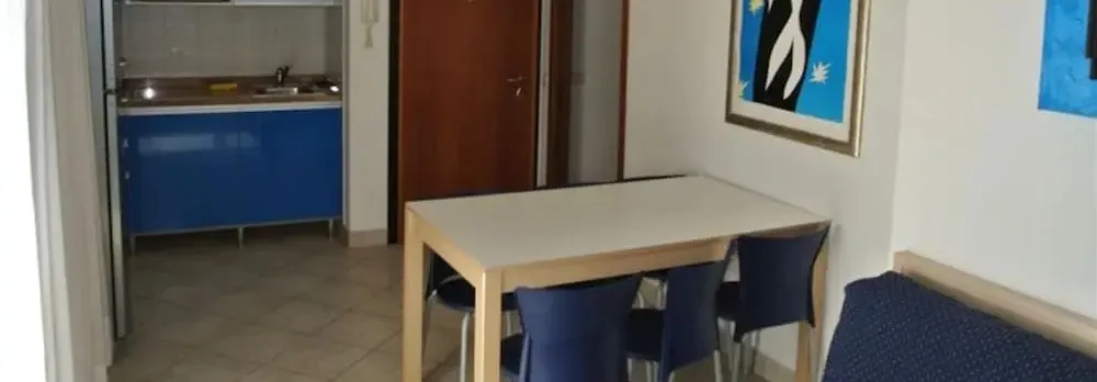 Cozy Stay 80m From the Beach