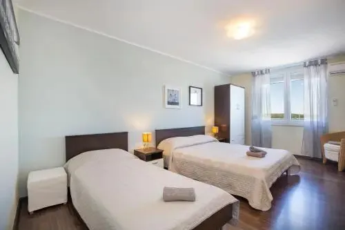 Apartment Arena