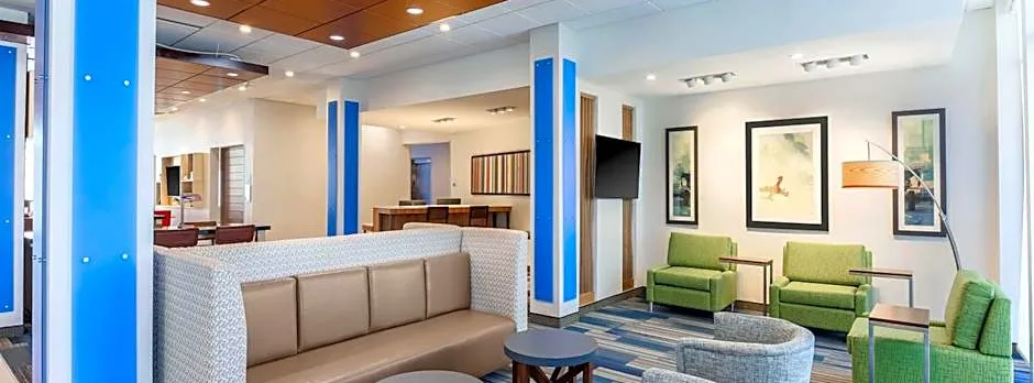 Holiday Inn Express & Suites Chicago O'Hare Airport by IHG