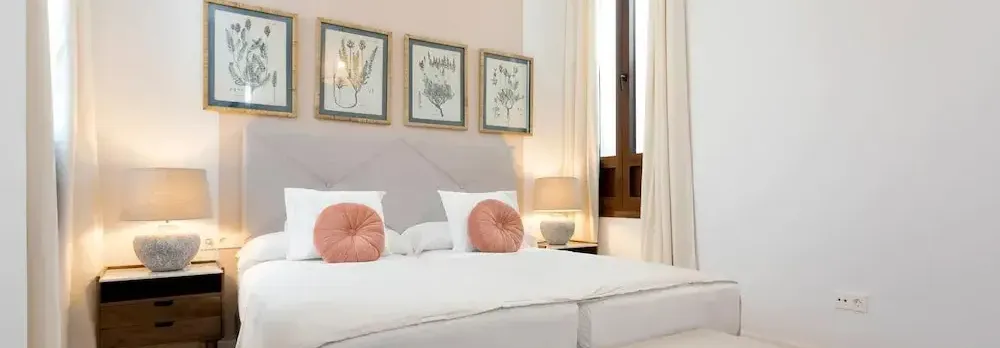 Genteel Home Santas Patronas