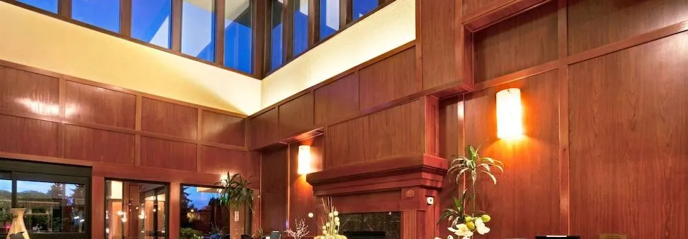 Ramada by Wyndham Tukwila Southcenter