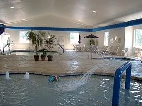 Comfort Suites Lake Geneva East