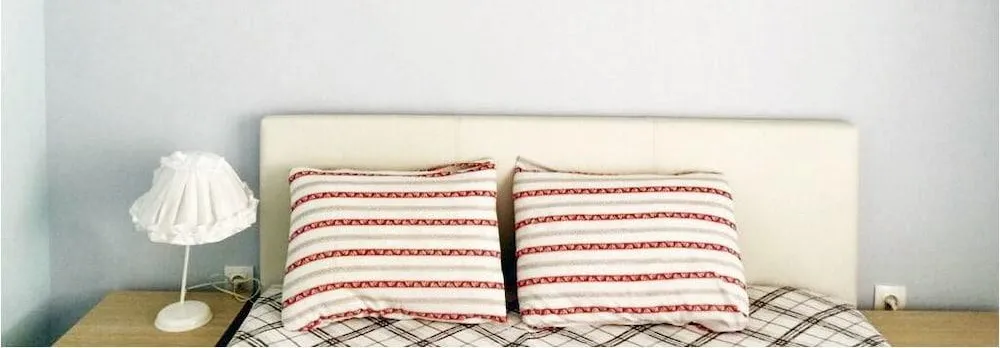 Monad Apartment Sapfous