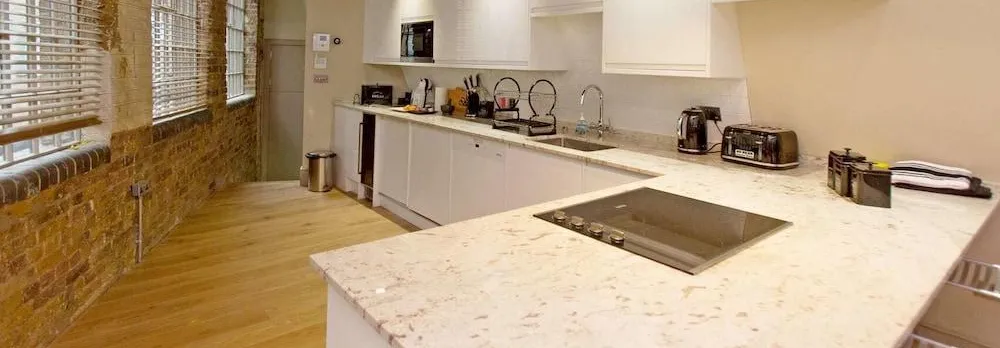 Luxury Loft Oxford Street with AC