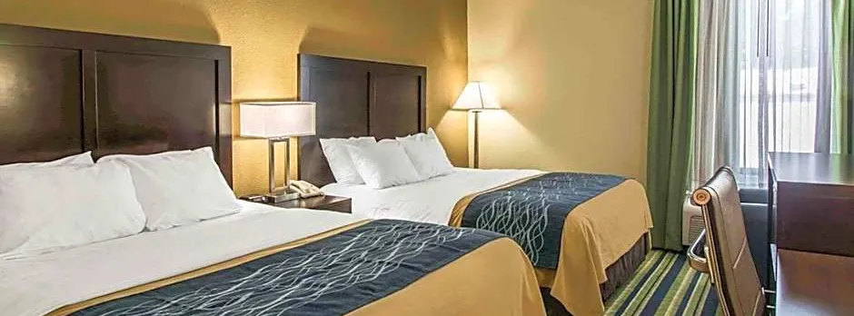 Comfort Inn & Suites Lantana - West Palm Beach South