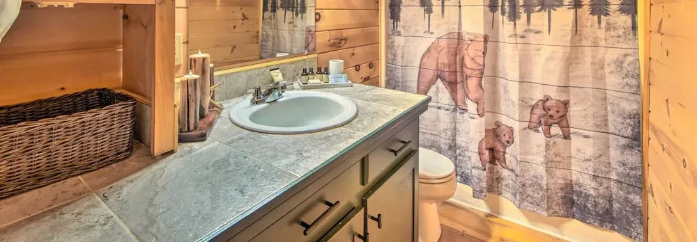 Creekside Cabin in the Blue Ridge Mountains!