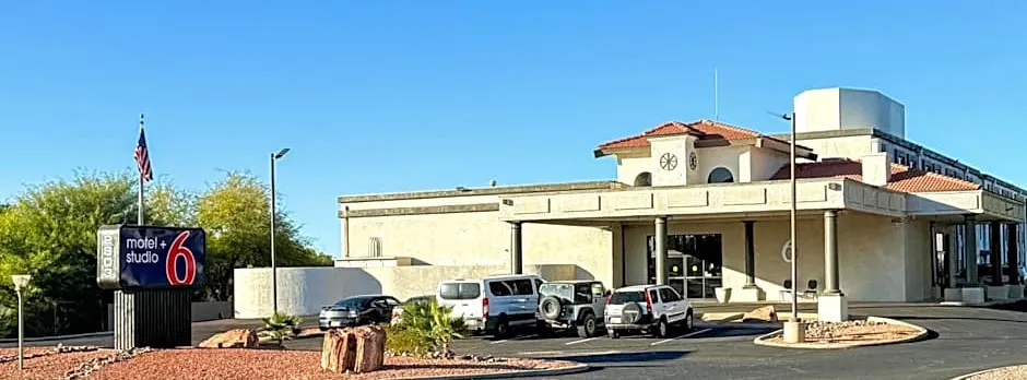 Motel 6 Tucson, AZ Airport Kino Sports Complex