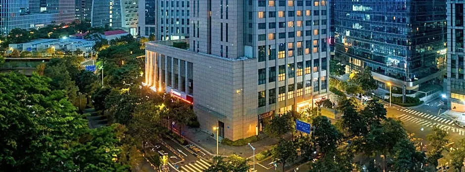 Royce Hotel