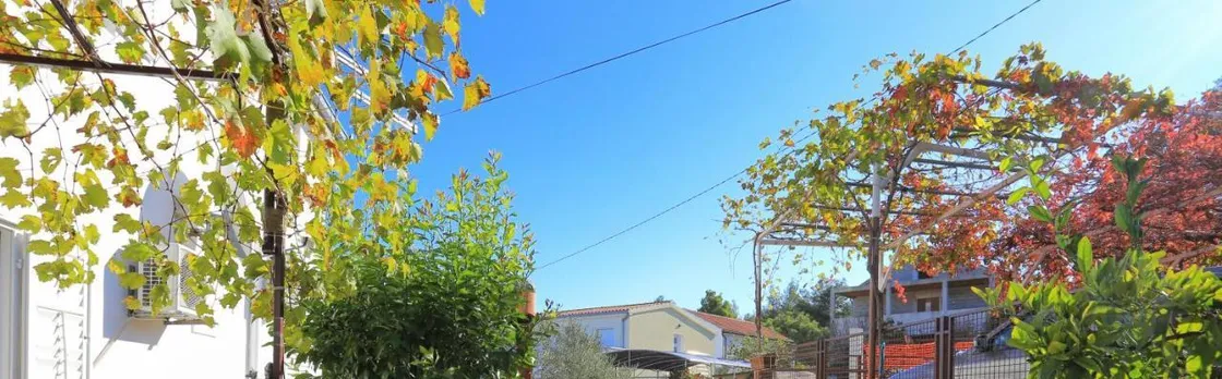 Apartments with Parking Space Slatine, Ciovo - 2030