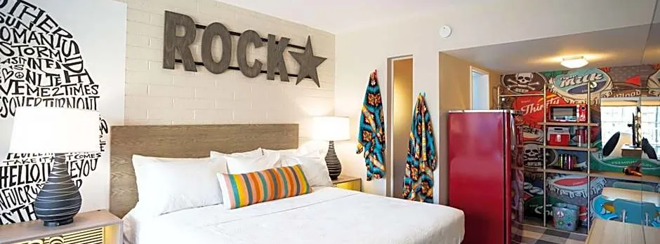 Egyptian Motor Hotel BW Signature Collection