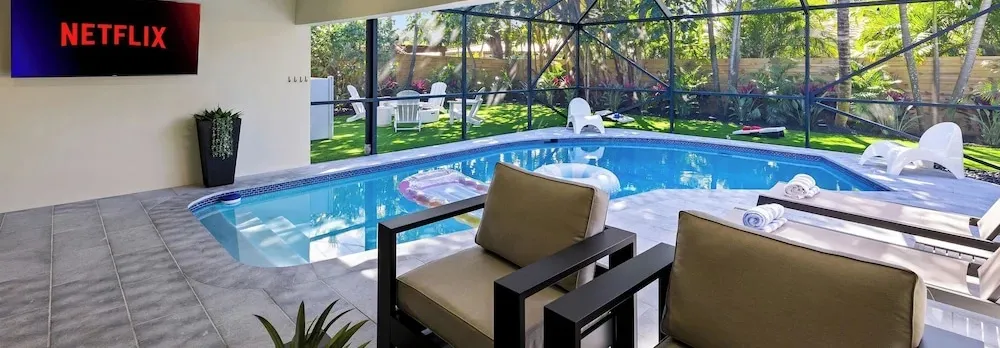 Soleil Oasis by Avantstay Screened Pool + Outdoor Lounge + Firepit Near the Beach
