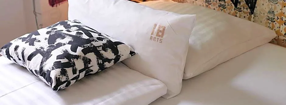18Arts Hotel - Living in a Gallery!