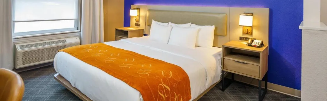 Comfort Suites University Drive