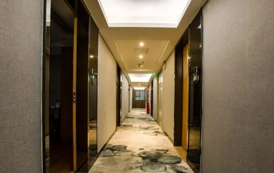 ENJOY HOTELS (Guangzhou Luoxi Metro Station)