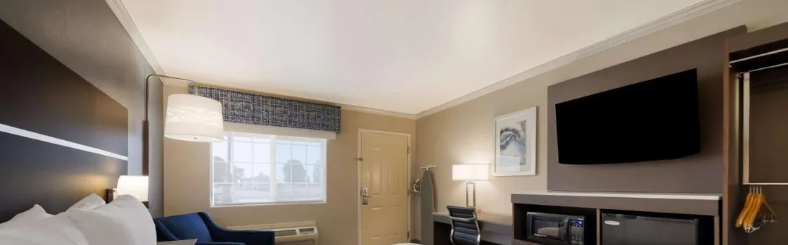 Best Western Inn & Suites Lemoore