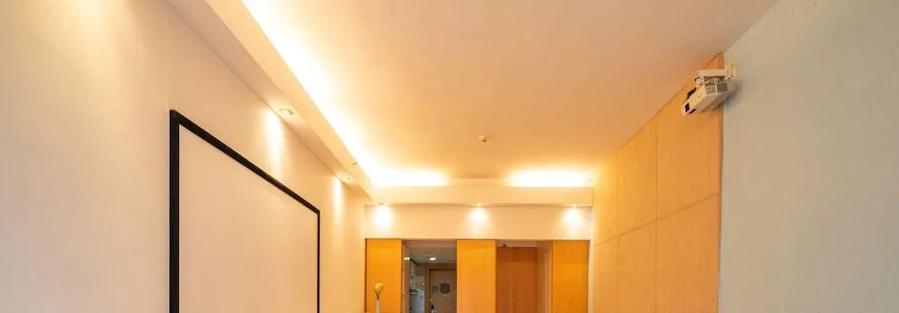 Private-Enjoyed Home Apartment R&F Wales Apartment