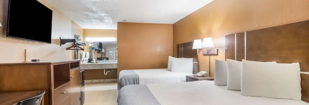 Econo Lodge Selmer