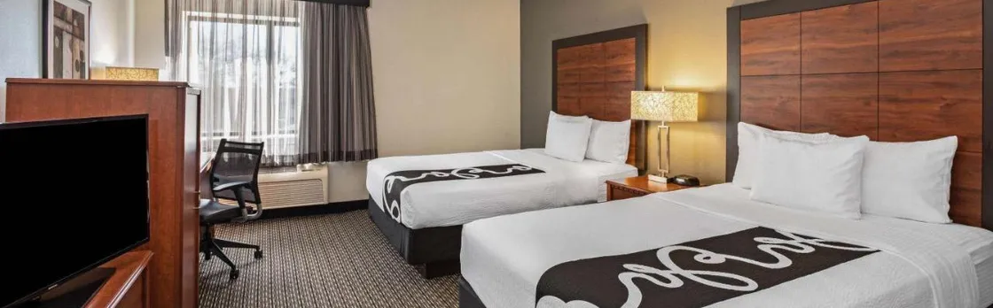 La Quinta Inn & Suites by Wyndham N Little Rock-Mccain Mall