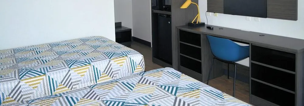 Motel 6 Del Rio