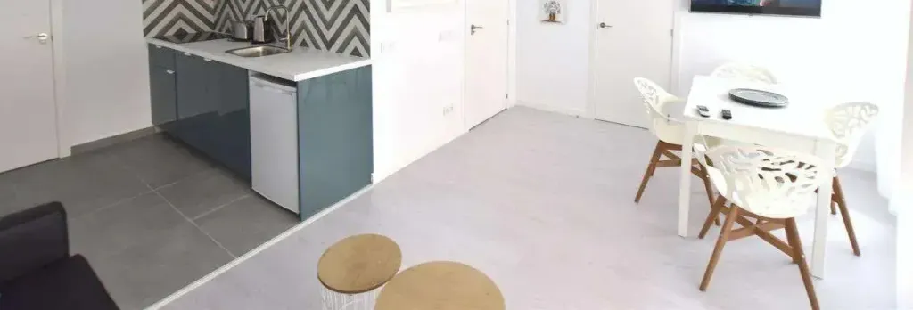 Emma Apartment Central
