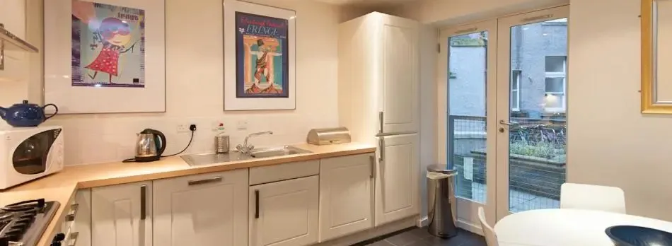 Edmonstone Suite Old Town
