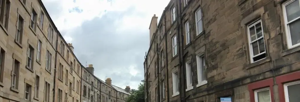 Chic & bright flat near Holyrood Park