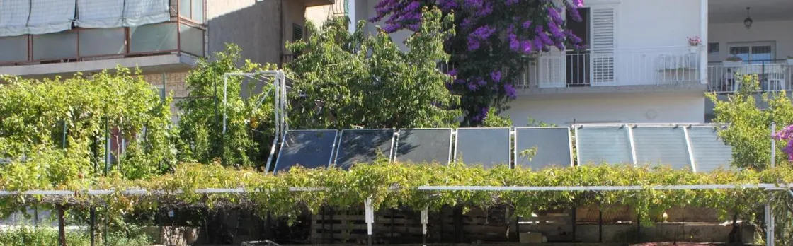 Apartments with Parking Space Makarska - 6784