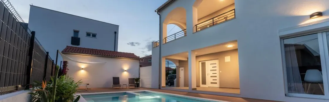 Bernie Apartments with a Pool (Adults Only)