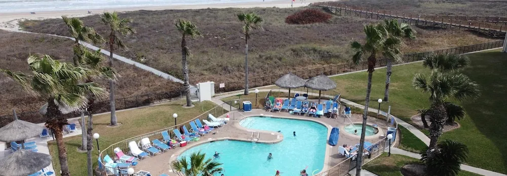 Sleeps 10 Direct Beach Heated Pool