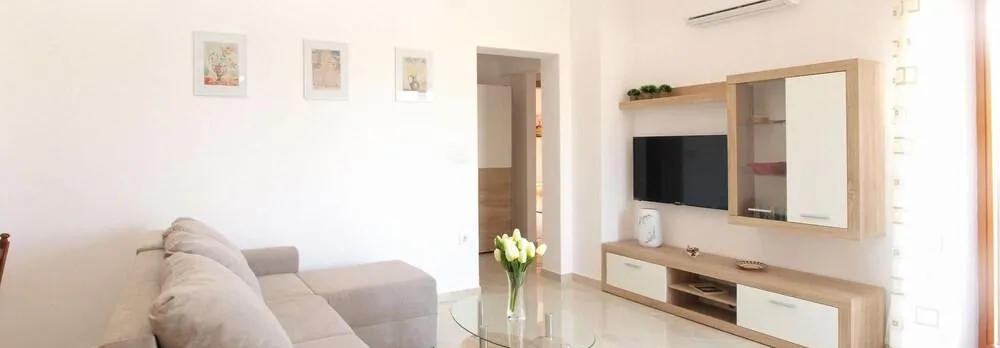 Apartment 1611