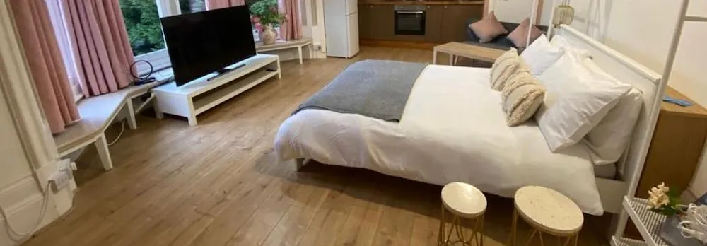 Remarkable 1 Bed Apartment in Birmingham