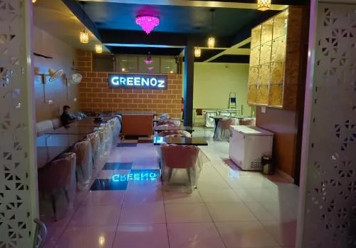 Hotel Greenoz, Restaurant & Rooftop Cafe