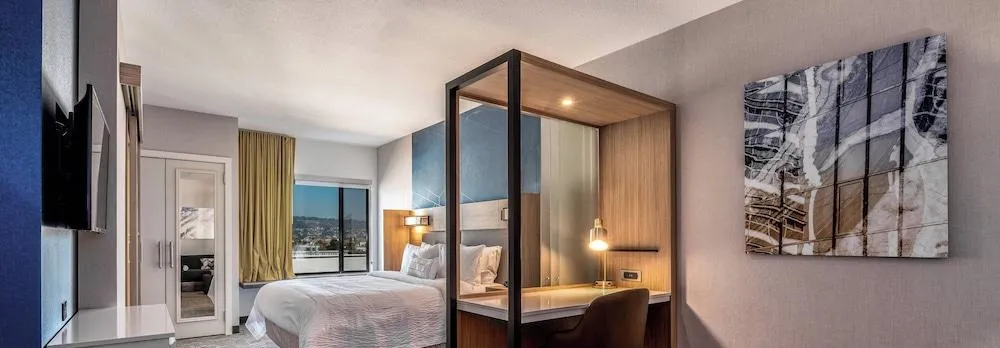 Springhill Suites by Marriott Oakland Airport