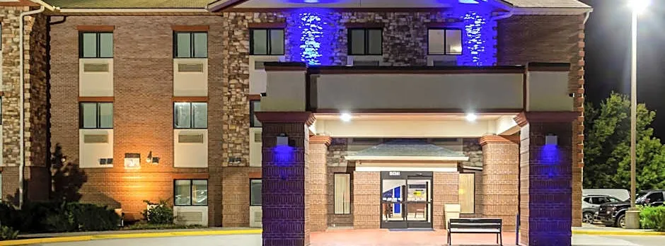 Holiday Inn Express and Suites Olathe South By IHG