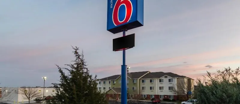 Motel 6 Lincoln, NE