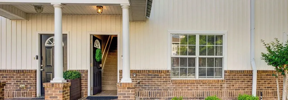 3 Mi to Fsu! Pet-friendly Townhome w/ Pool Access