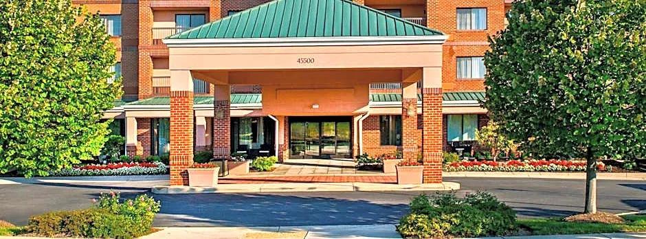 Courtyard by Marriott Dulles Town Center