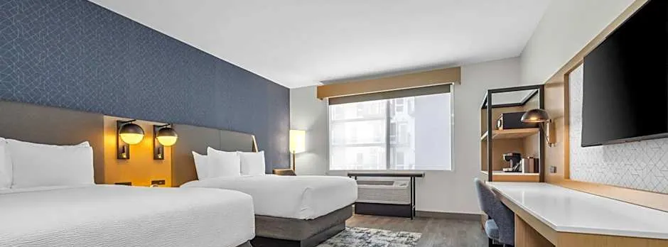 La Quinta Inn & Suites by Wyndham San Jose Airport-Downtown