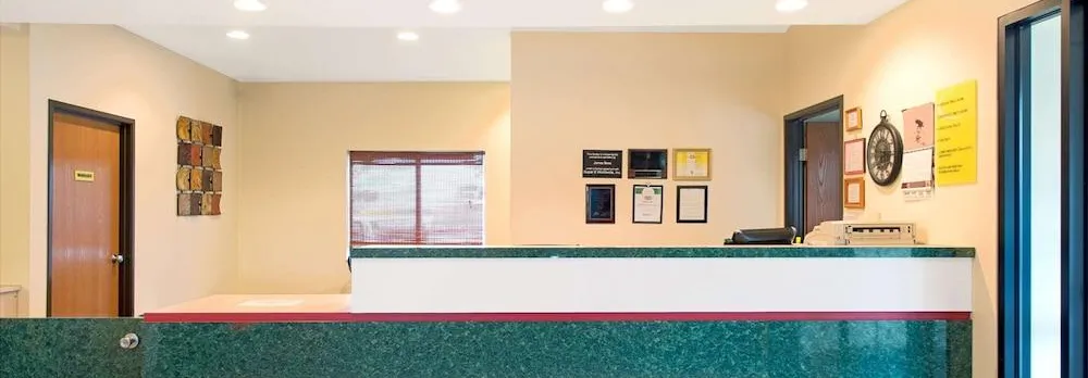 Super 8 by Wyndham Bonne Terre