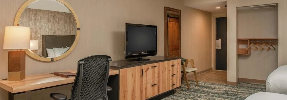 Edgewater Missoula Tapestry Collection by Hilton